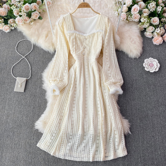 Long velvet lace dress in gentle wind  3392