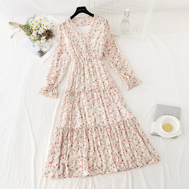 New style skirt retro minority V-neck Pleated Chiffon Skirt  2417