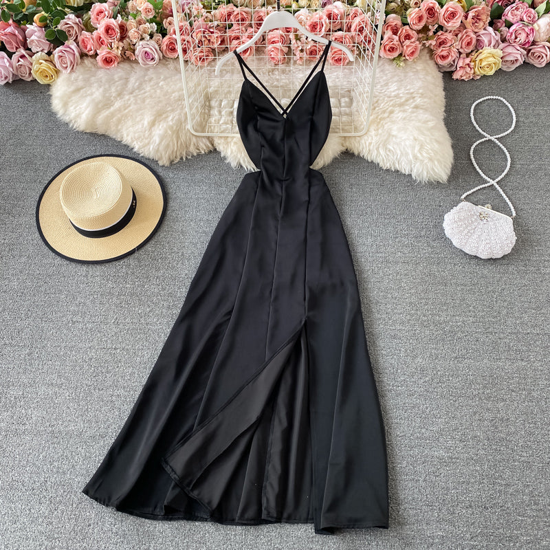 Robe moulante dos nu sans manches à taille fine et élégante à bretelles 3307