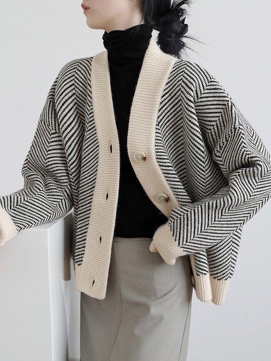 Cardigans vintage, pulls rayés, manteaux amples, pulls épais 1437
