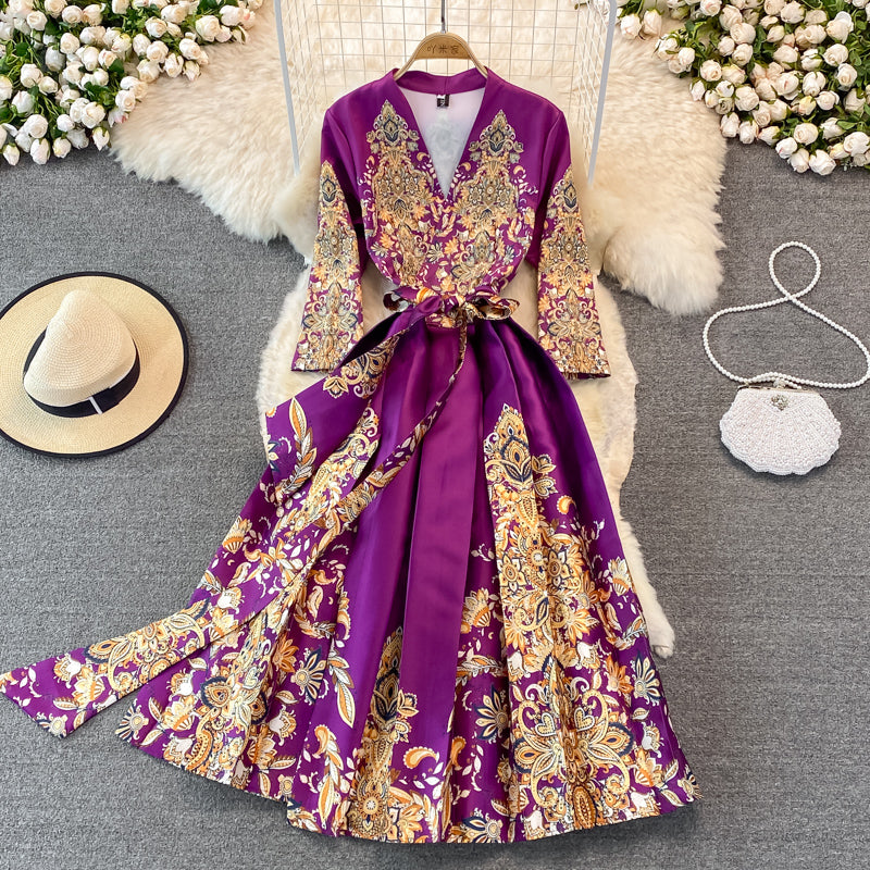 Robe à manches longues imprimée Court Vintage avec grande évasée 3382