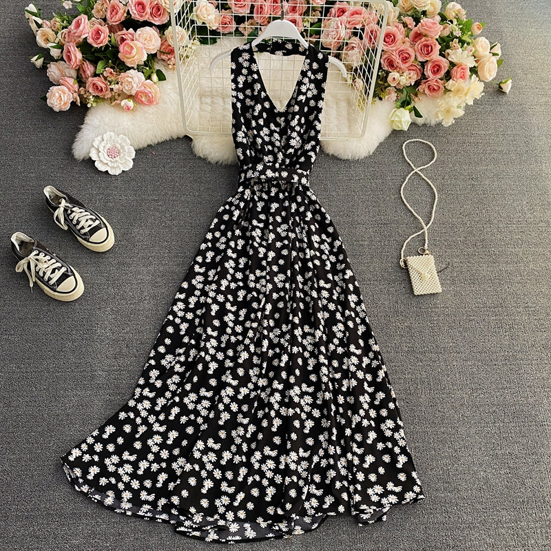 Robe en mousseline de soie à col en V et jupe fleurie 3414