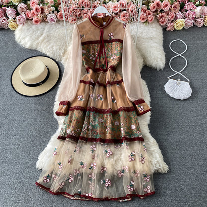 Robe brodée en maille de dentelle de tempérament de célébrité haut de gamme 3169