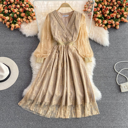 Robe col V en maille de dentelle brodée 2989