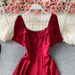 Robe taille fine, style étranger, manches bouffantes, col carré 3045