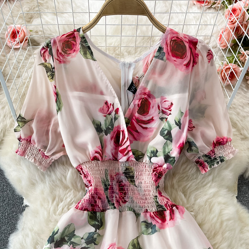 Robe élégante à imprimé rose et col en V 3082