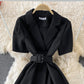 Robe tailleur à manches courtes et taille fine de couleur unie 3197