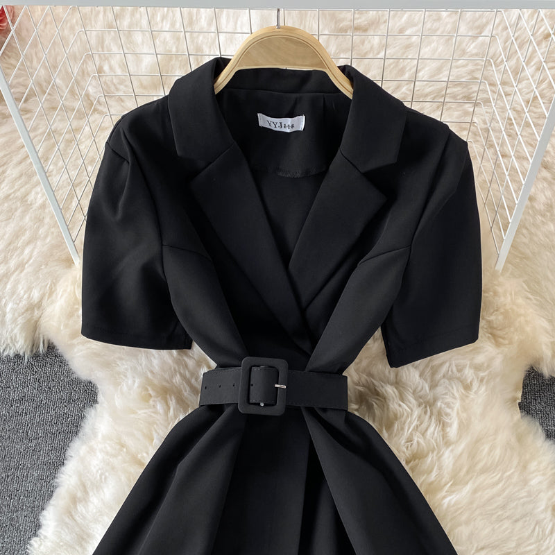 Robe tailleur à manches courtes et taille fine de couleur unie 3197