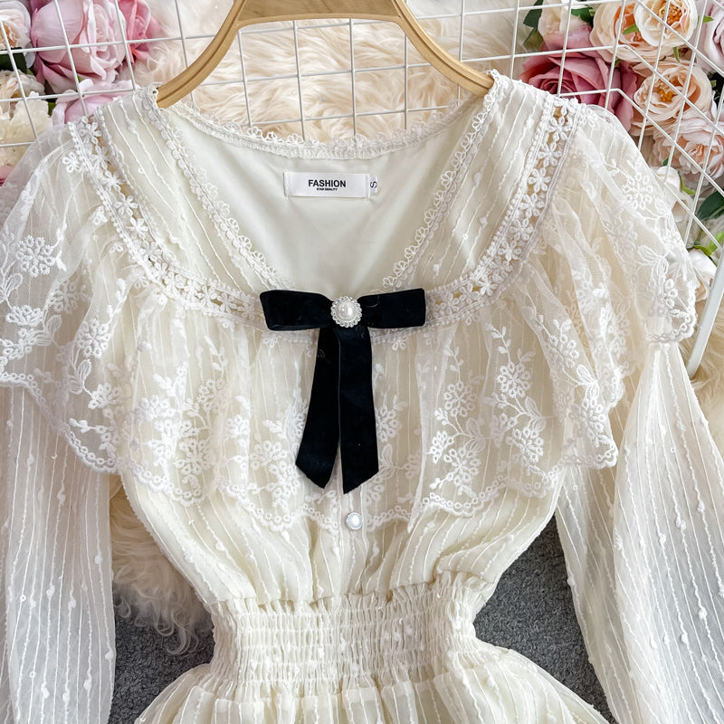 Robe à col en V en dentelle française Jupe trapèze ample à volants 3111