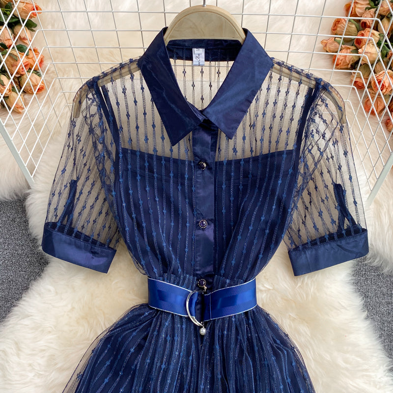 Robe en maille brodée légère de style mature 2990