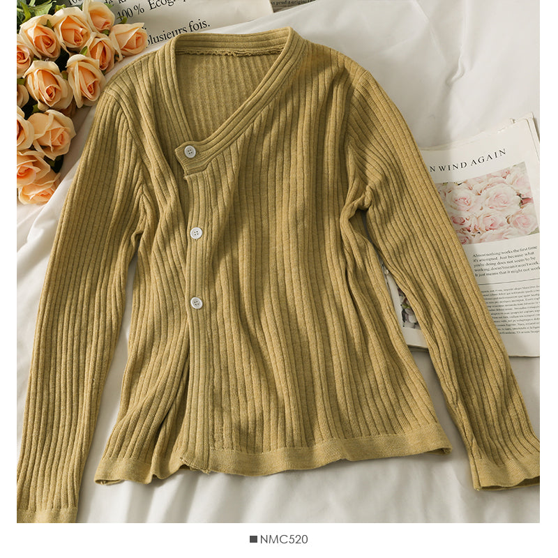 Pull à manches longues et col en V à simple boutonnage irrégulier Han Fan pour femme 2038