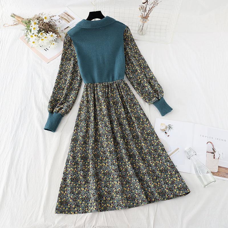 The new stitched lace up floral skirt is thin and elastic waist Corduroy Skirt  2245