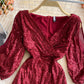 Robe courte à paillettes de luxe haut de gamme à col en V 3068