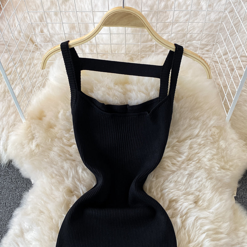 Robe en tricot à bretelles et dos nu 3333