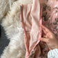 Robe en mousseline de soie à fleurs rose fendue avec volants irréguliers 3426