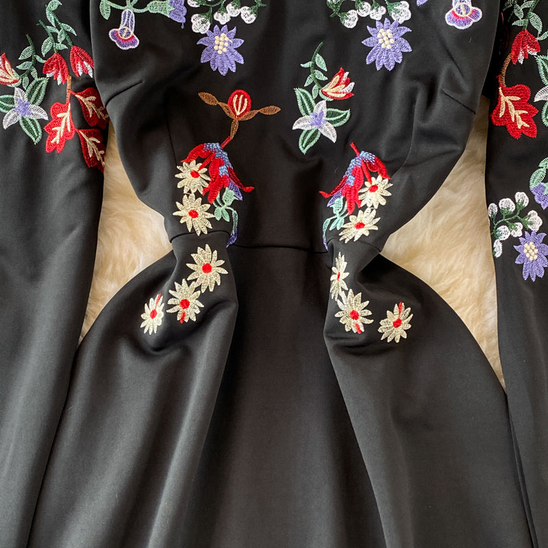 Robe brodée à revers haut de gamme au tempérament de célébrité 2916