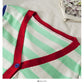 T-shirt à col en V simple boutonnage à rayures et coutures contrastées pour femme 2029