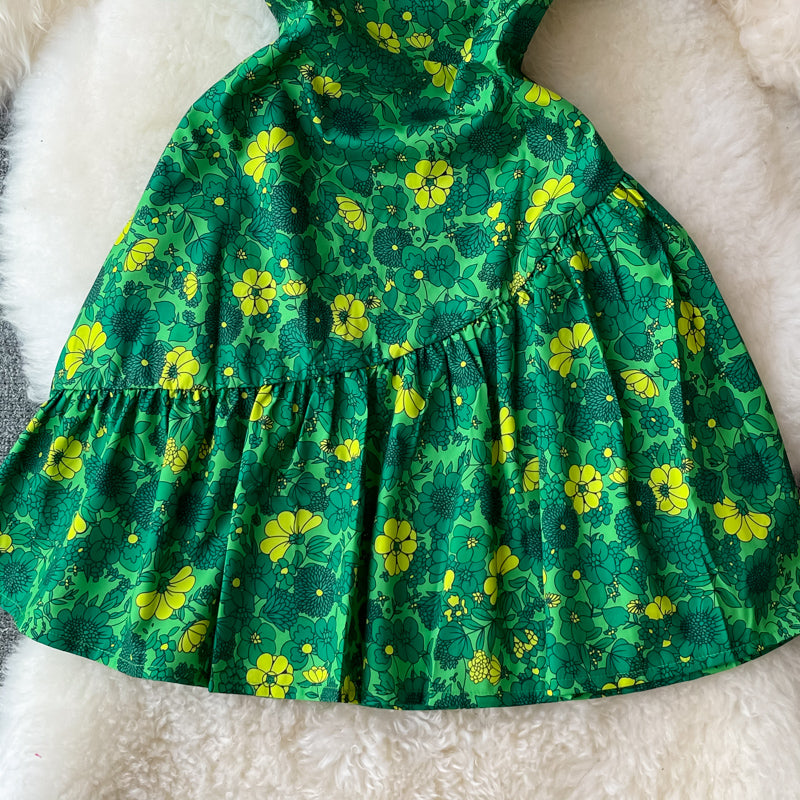 Schmale Taille mit Luftblasenärmeln Blumenkleid mit V-Ausschnitt 3335