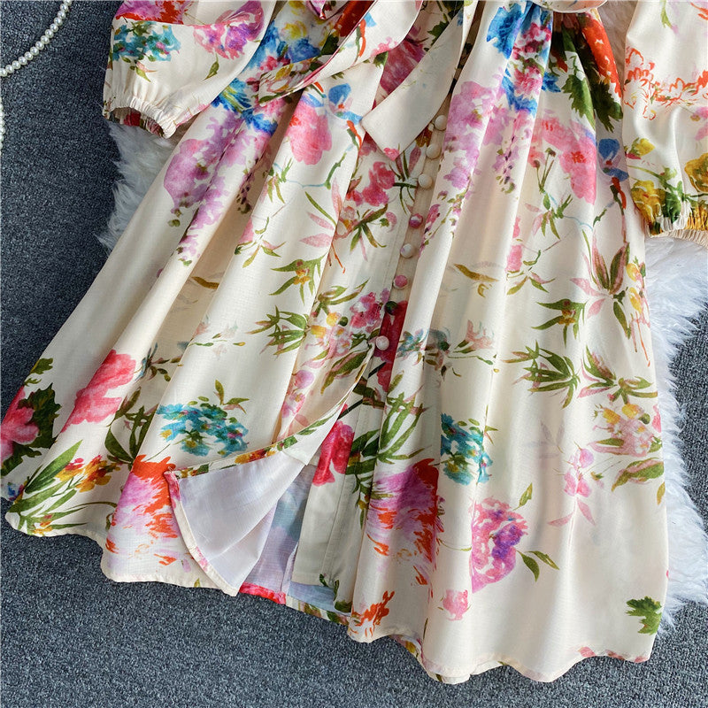 Robe imprimée à manches bouffantes et col en V 3424