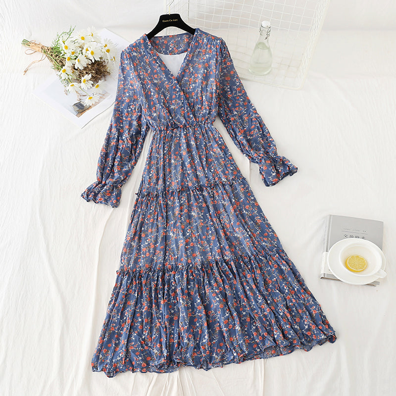 New style skirt retro minority V-neck Pleated Chiffon Skirt  2417