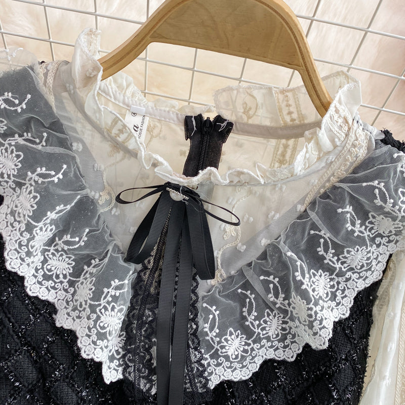 Robe en tweed à volants avec col montant et coutures en dentelle vieillie douce 2919