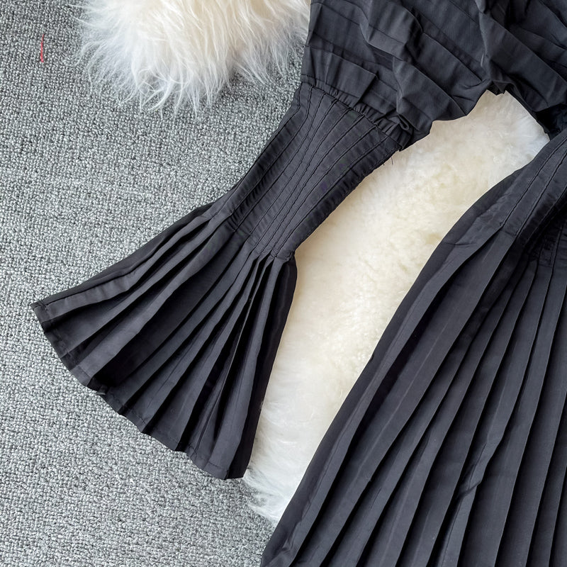 High end temperament pleated white dress  2729