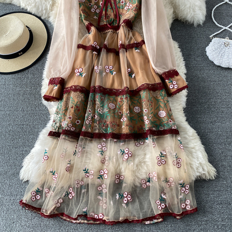 Robe brodée en maille de dentelle de tempérament de célébrité haut de gamme 3169