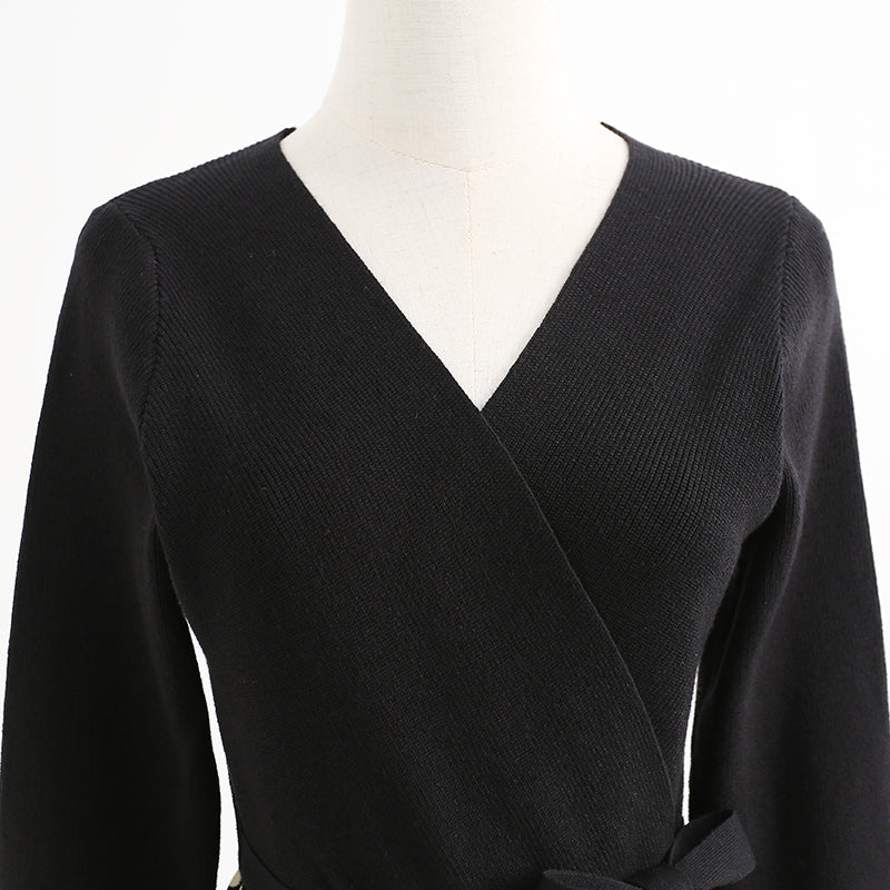 Stitched knitted dress Hepburn style small black skirt shows thin temperament bottomed skirt  2437