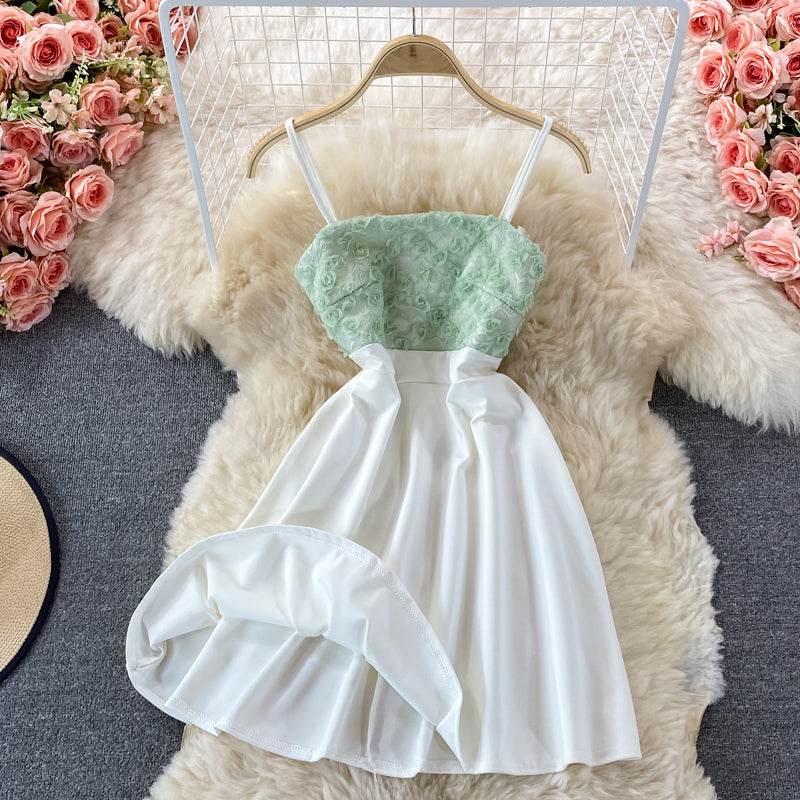 Robe bustier taille haute à col montant et épissure de pétales 3215