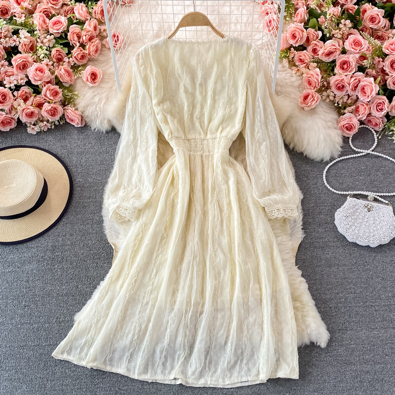 Robe en maille taille haute à col en V et dentelle 3230