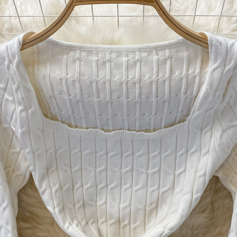 Robe en maille ajustée à col carré 3353