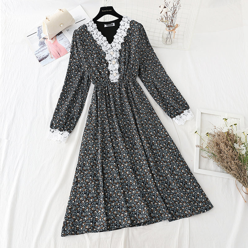 New style, light mature style, thin skirt, stitched lace bottomed skirt  2413