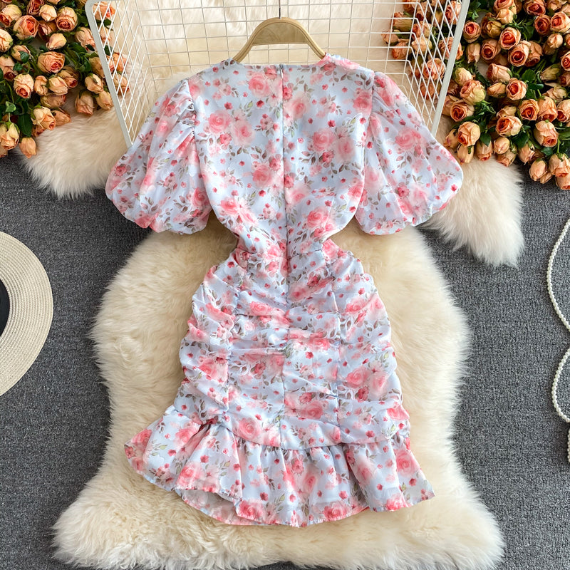 Robe portefeuille en mousseline de soie à col en V et à imprimé floral 3346