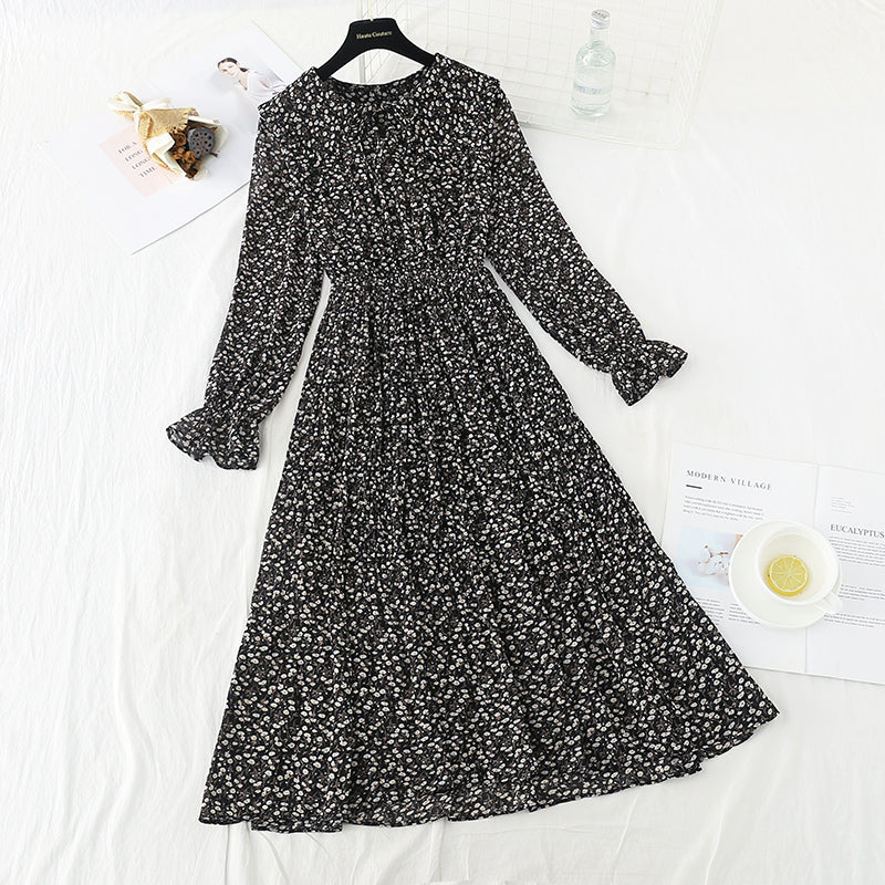 Salt and sweet lapel, small fragrant wind, Pleated Chiffon, broken flower skirt.  2392