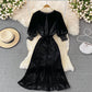 Robe en velours doré à col en V fin et luxueux haut de gamme 3125