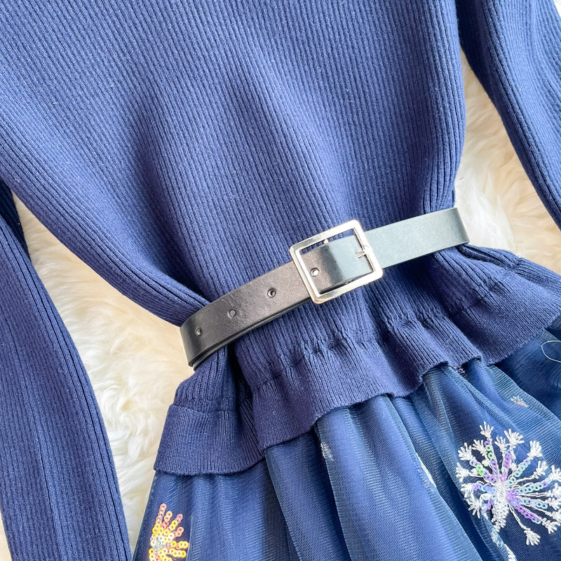 Robe en tricot à col montant et bas de tempérament de célébrité 2870