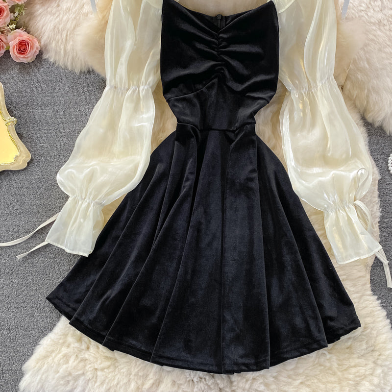 Robe bouffante en velours à col carré et taille haute 3372