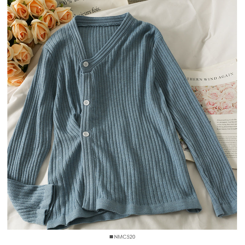 Pull à manches longues et col en V à simple boutonnage irrégulier Han Fan pour femme 2038