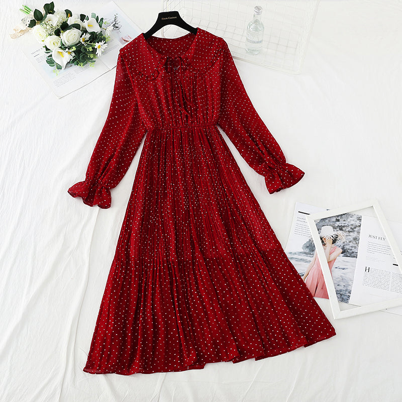Salt and sweet lapel, small fragrant wind, Pleated Chiffon, broken flower skirt.  2392