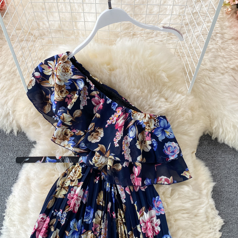 Robe fleurie en mousseline plissée à taille volantée 2972