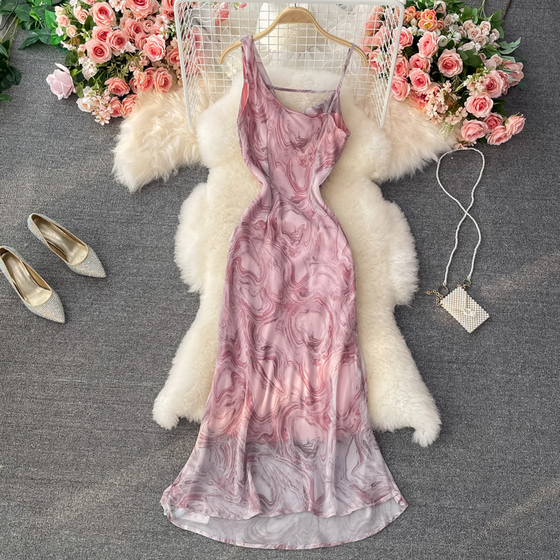 Robe à bretelles à col pendant et à fleurs cassées, premier amour français 3331