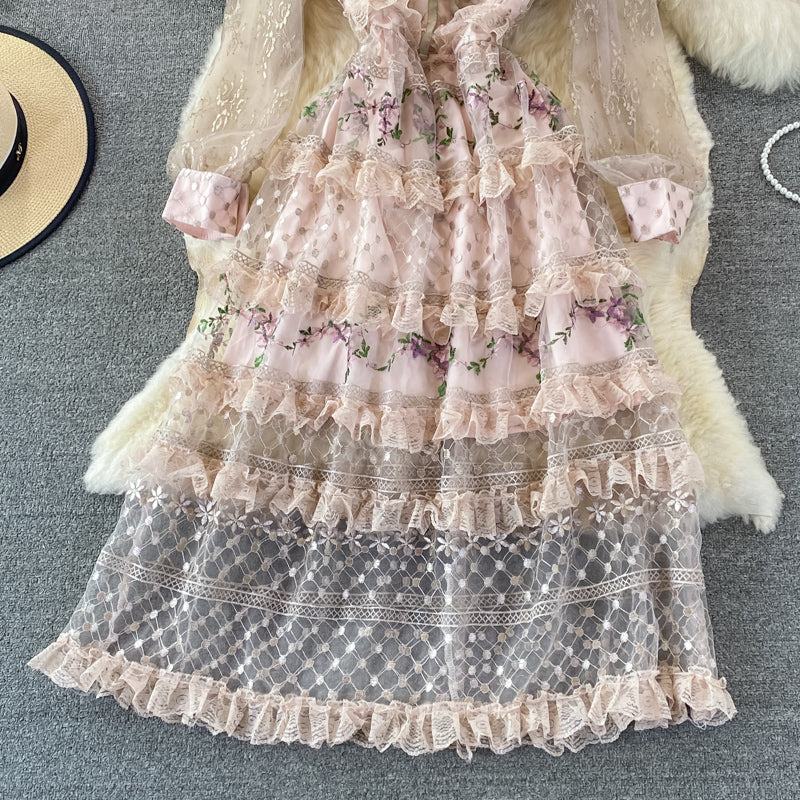 Robe légère de luxe en dentelle brodée à col montant 3370