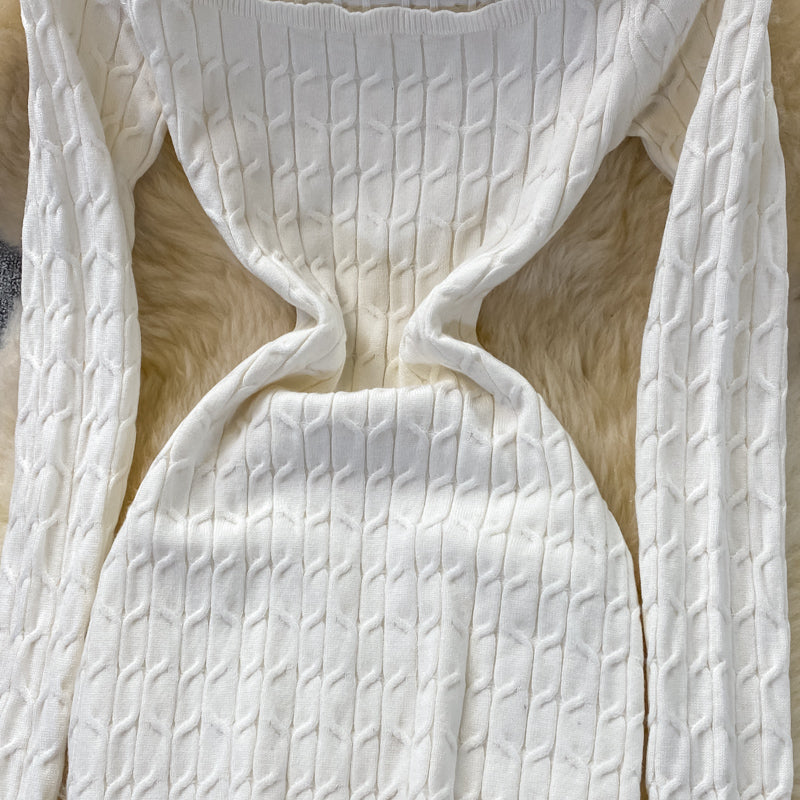 Robe en maille ajustée à col carré 3353