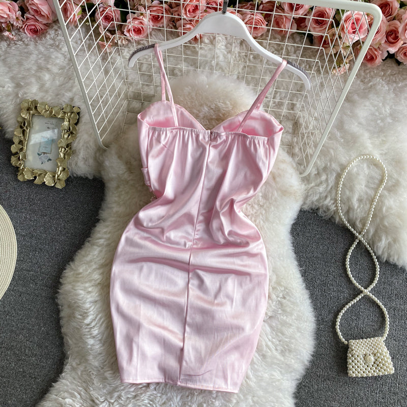 Jupe à bretelles sexy dos nu Robe moulante plissée en satin 2817