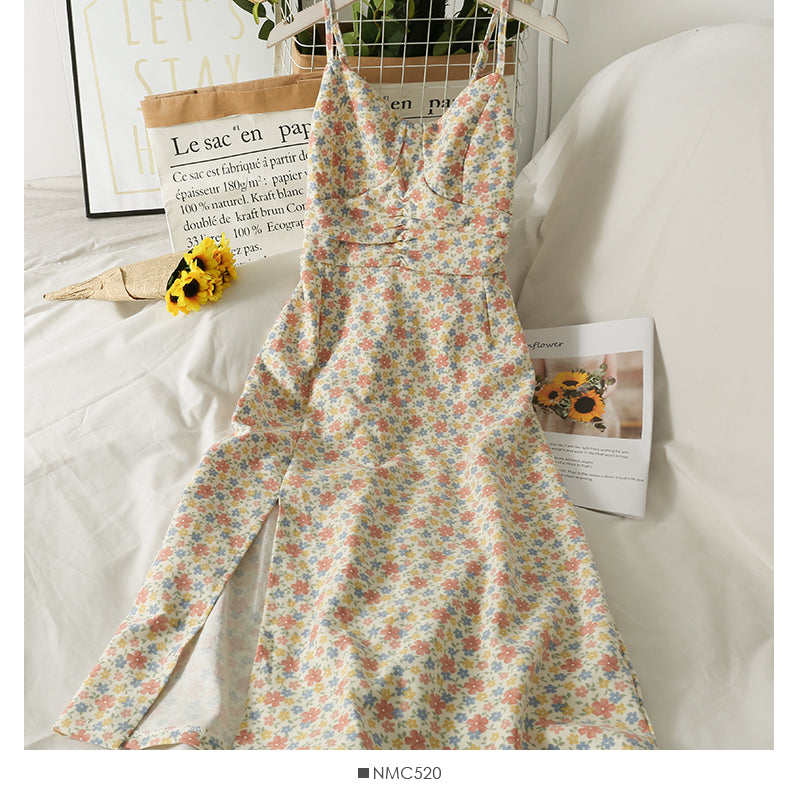 Sweet little fresh broken flower high waist medium length beautiful back suspender skirt  2695
