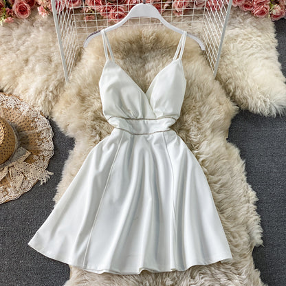 Low cut V-neck, open back, waist closed, strapless princess skirt  2784