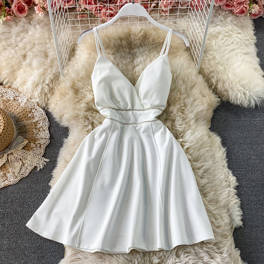 Low cut V-neck, open back, waist closed, strapless princess skirt  2784