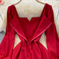 Robe fine rouge à taille haute et col carré 3255