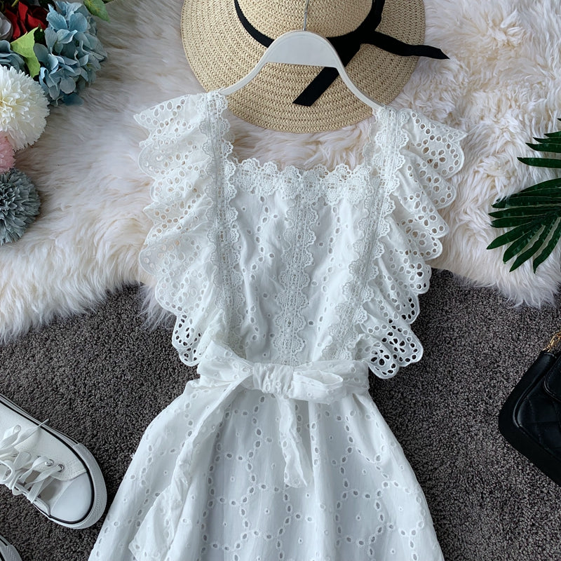 Robe moulante vintage en dentelle à col carré et taille haute 2827
