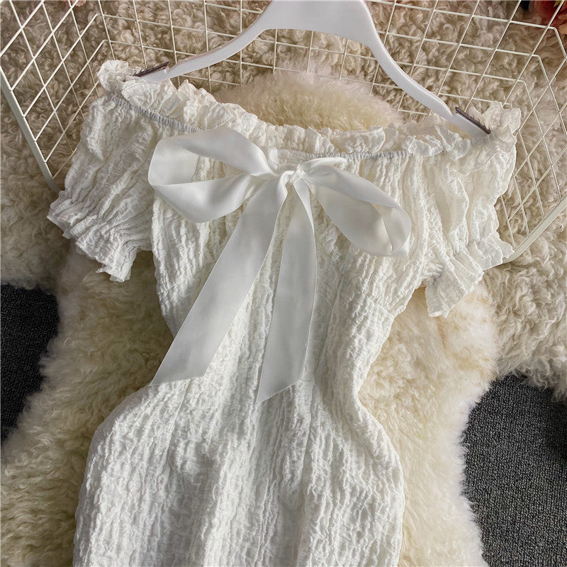 Robe rétro douce fermée à la taille et au dos nu avec épaules dénudées 2851